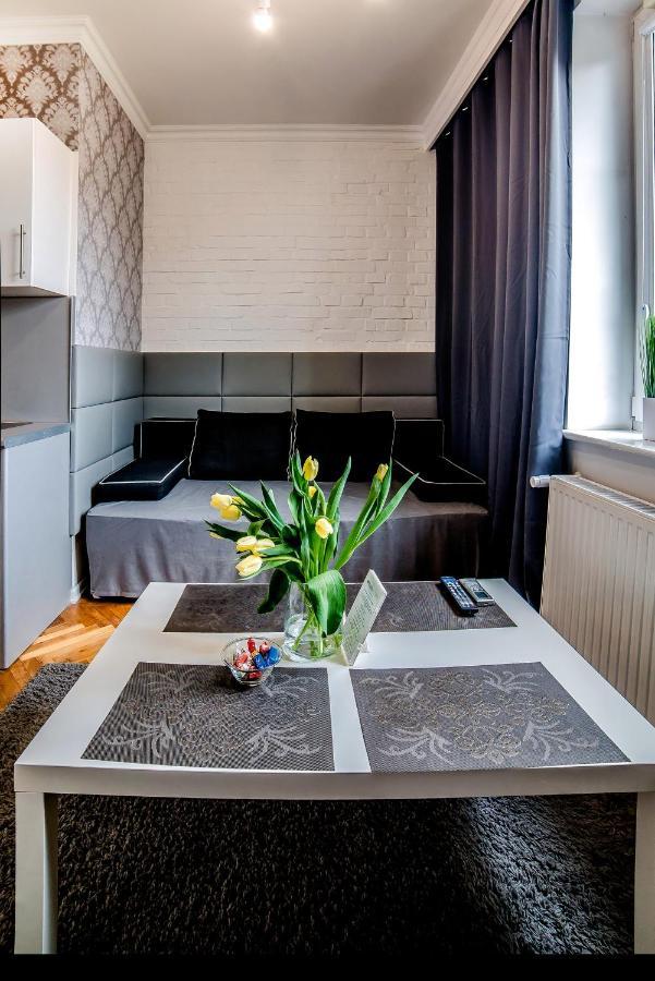 Superior One-Bedroom Apartment Jacuzzi